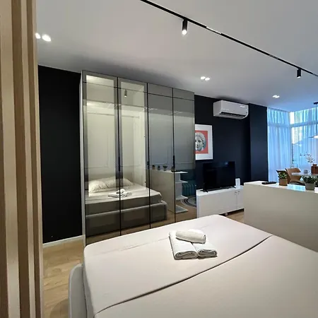 Alles Komuna 公寓 地拉那