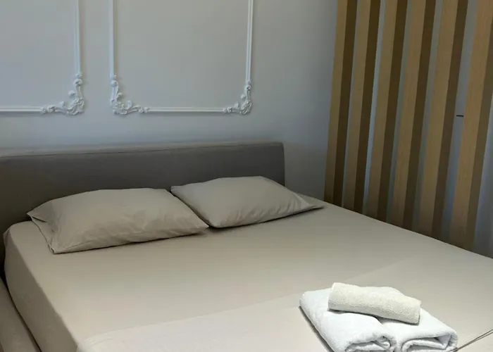 Alles Komuna Apartament